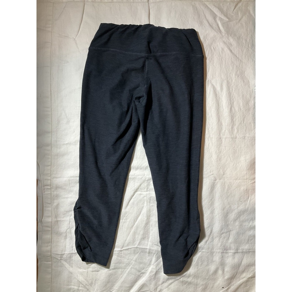 New Balance Ruched Crop Capri Leggings Womens Size S Gray Gorpcore Active - Picture 8 of 8